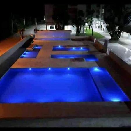 Varanda Gourmet, 05 piscinas, Elevador e Wi-Fi no Condomínio Passaredo Ubatuba Exterior foto