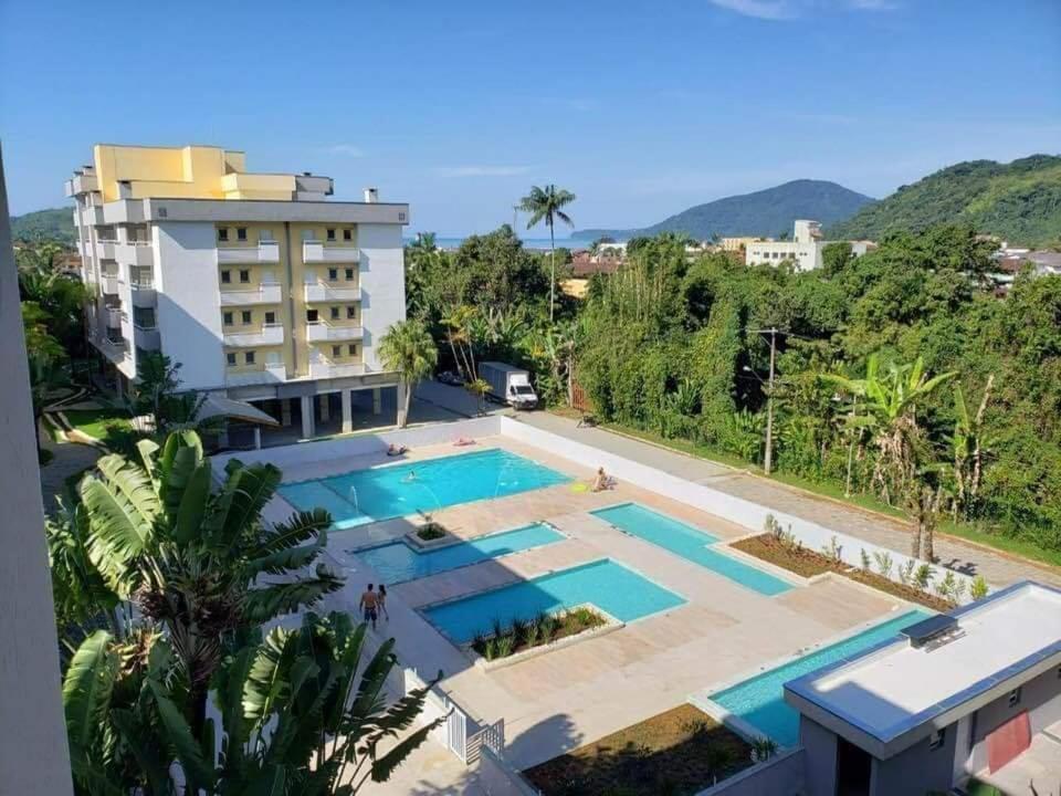 Varanda Gourmet, 05 piscinas, Elevador e Wi-Fi no Condomínio Passaredo Ubatuba Exterior foto