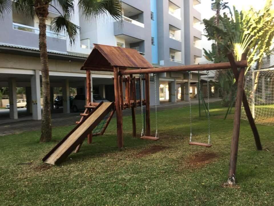Varanda Gourmet, 05 piscinas, Elevador e Wi-Fi no Condomínio Passaredo Ubatuba Exterior foto